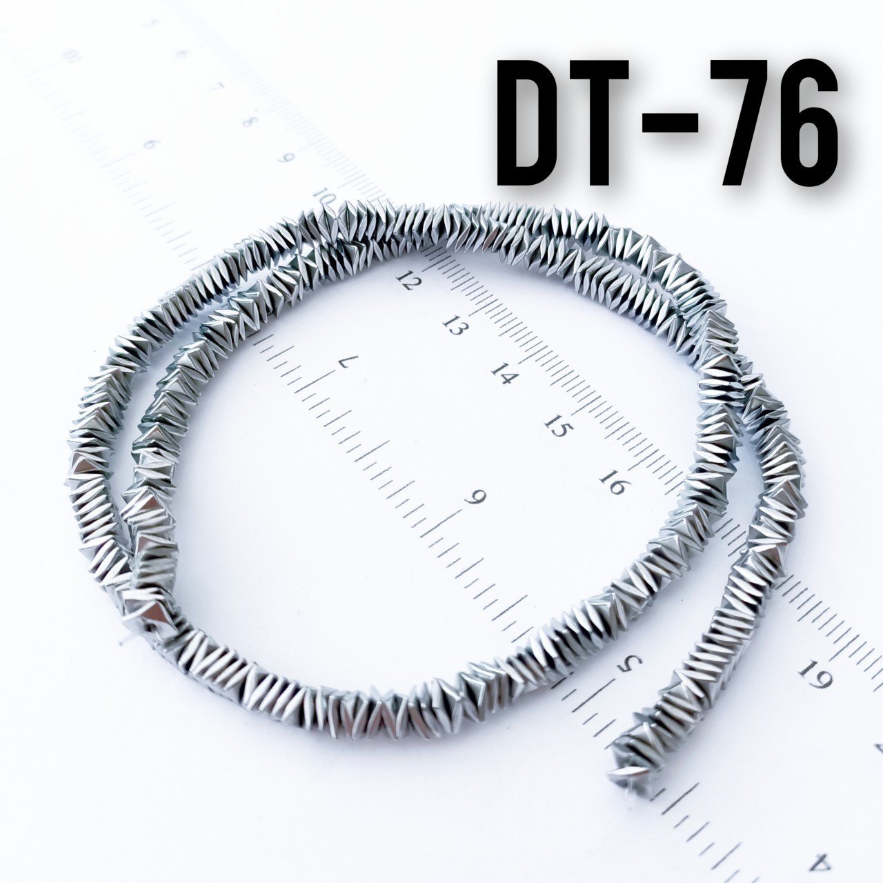 DT-076 Eğri Kesim Kare Pul Gümüş Renk 4 x 1 mm
