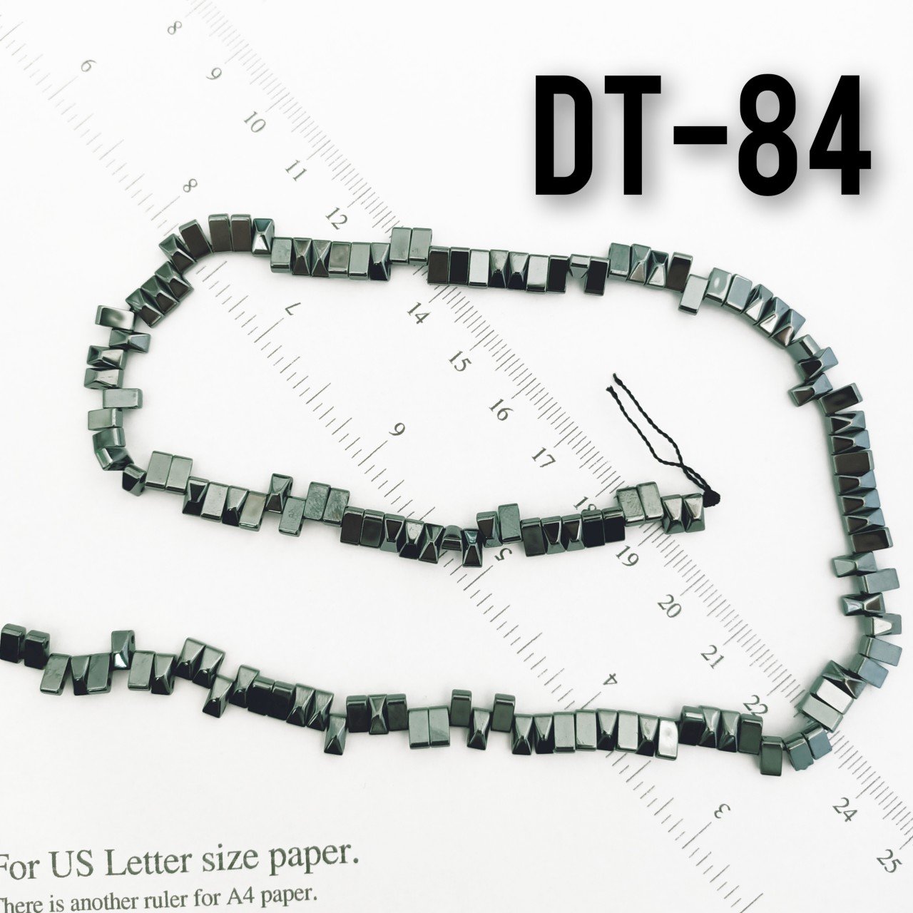 DT-084 Piramit Half Tila Kesim Orjinal (Antrasit) Renk Hematit 6 x 3 mm