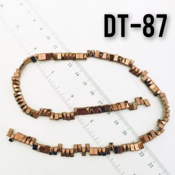 DT-087 Piramit Half Tila Kesim Bakır Renk Hematit 6 x 3 mm