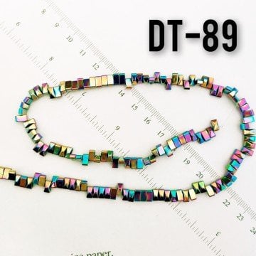 DT-089 Piramit Half Tila Kesim Yanar Döner Mor Renk Hematit 6 x 3 mm