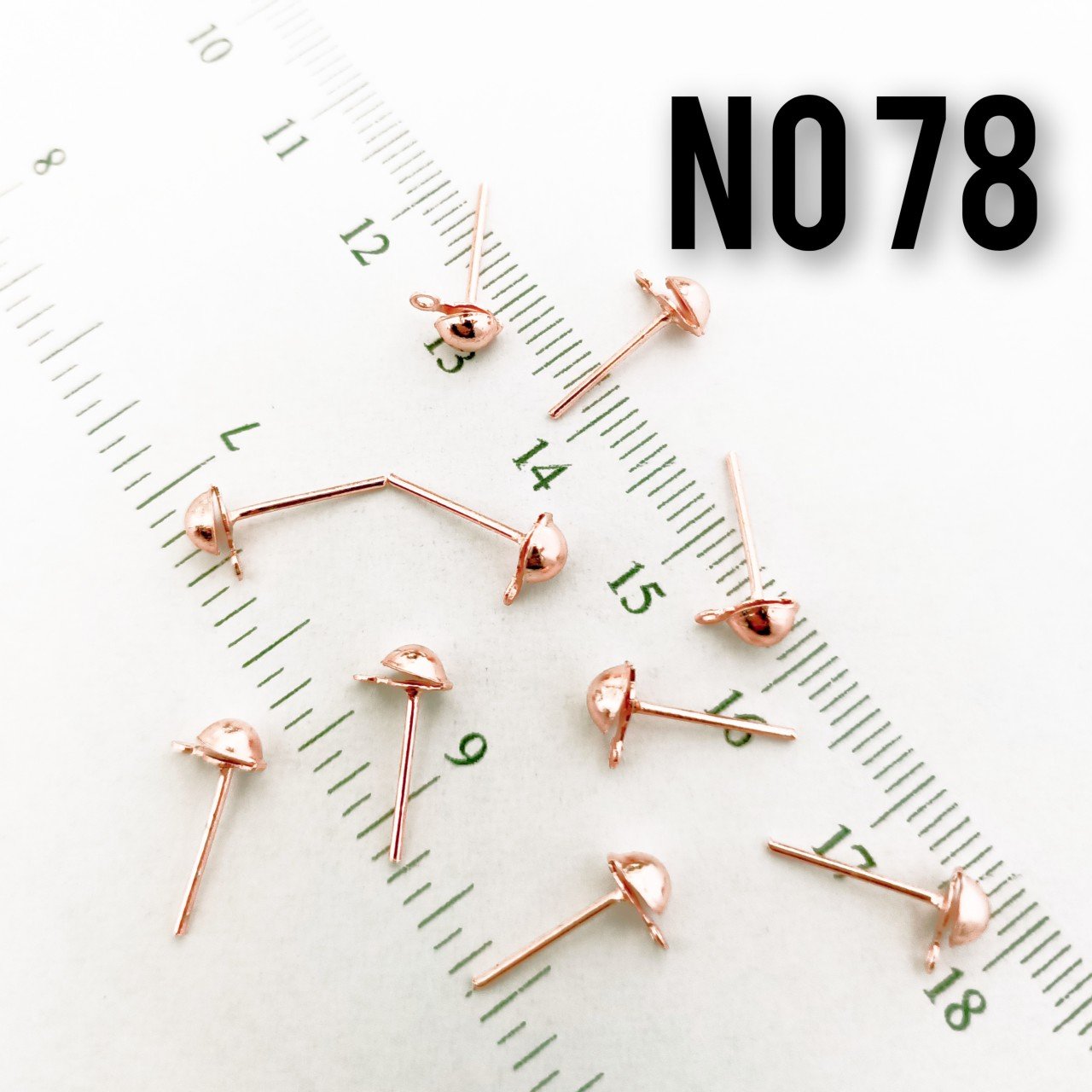 No : 78 Rose Kaplama Küçük Çivi Küpe