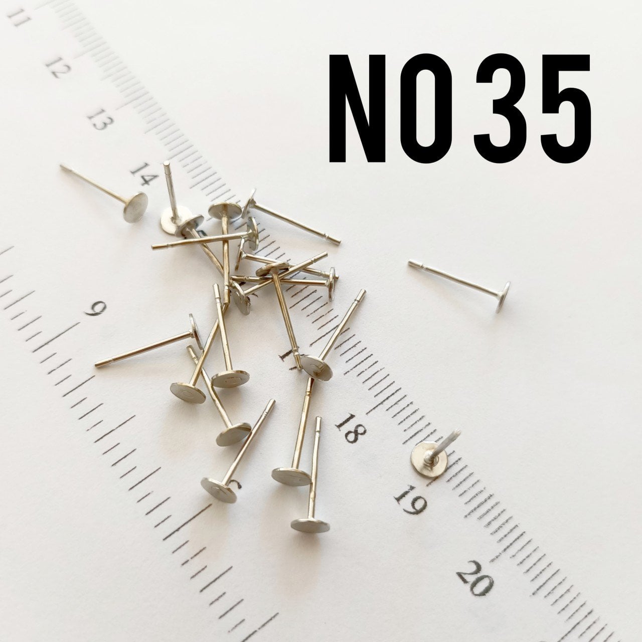 No : 35 Gümüş Renk Pirinç Çivi Küpe Aparatı 4 mm