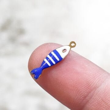 ÇLS-26 A Kalite Kaplama Altın Renk 316L Cerrahi Çelik Mini Mineli Balık Sallantı (Mavi Beyaz)