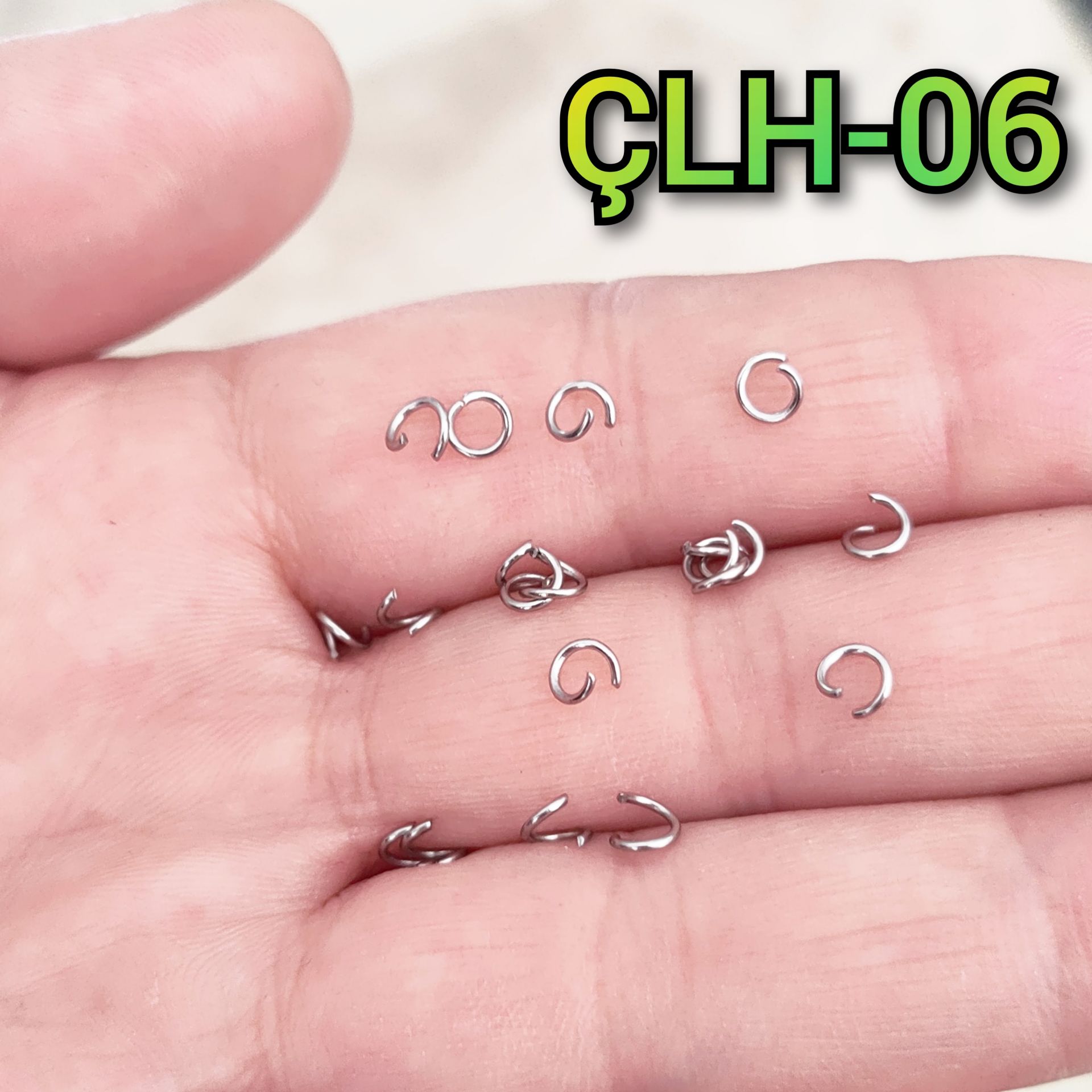 ÇLH-06 A Kalite Gümüş Renk 316L Çelik Halka 4*0.6 mm